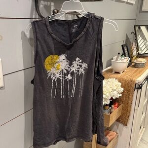 Aerie woman’s Black Muscle Tee with Yellow and White Graphic